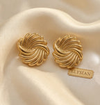 ELYSIAN Évelisse Round Studs